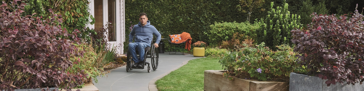 Creating a Garden with accessibility in mind using Porcelain Paving 